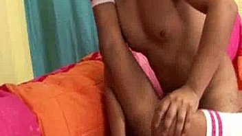 Женский струйный сквирт оргазм молодой азиатки с обвисшей сисяндрой в позиции в позе раком