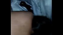 Рыжая женщина показывает перед вебкой груди и мастурбирует пальчиком лысую пилотку